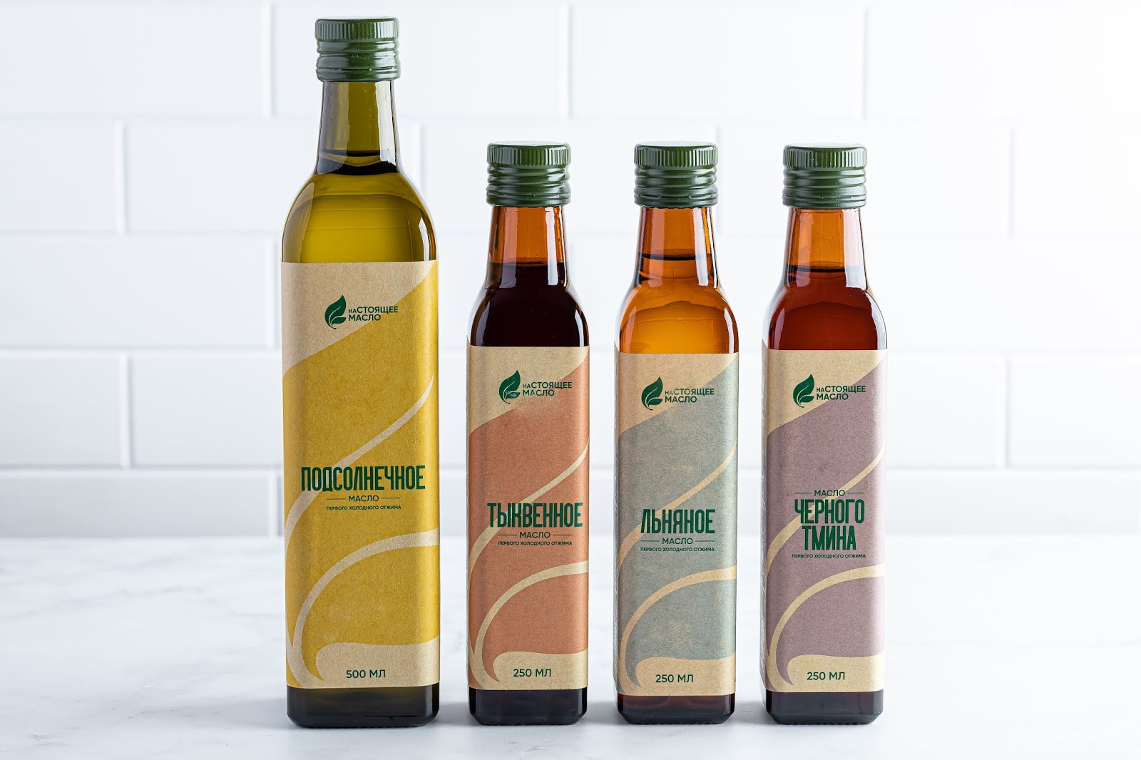 Nastoyaschee Maslo”葵花籽油冷榨油新包裝設(shè)計